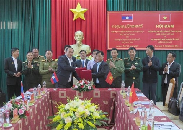 Kon Tum boosts border co-operation with Attapeu province of Laos
